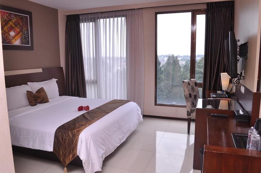 Scarlet Dago Hotel Bandung Extérieur photo