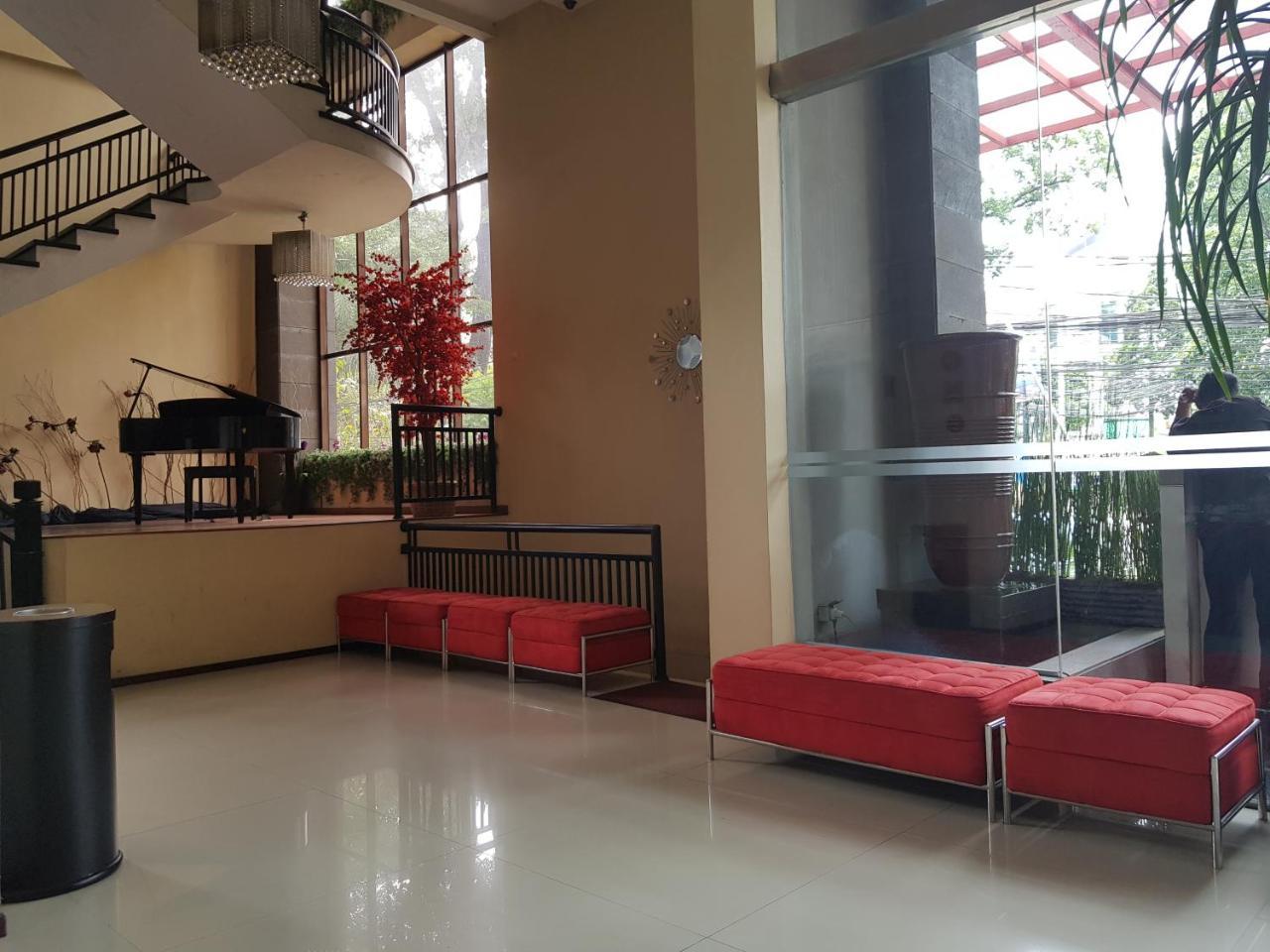 Scarlet Dago Hotel Bandung Extérieur photo