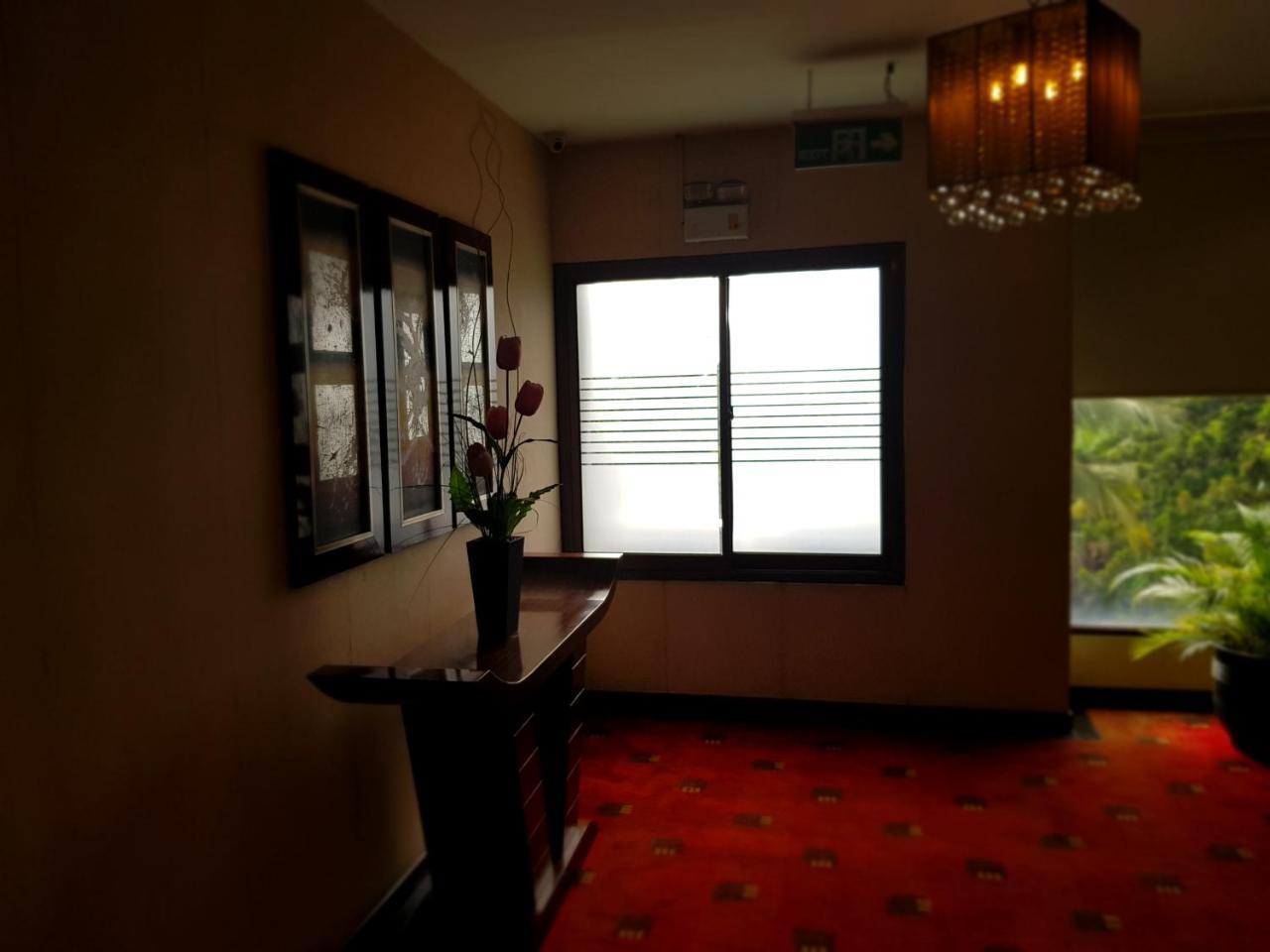 Scarlet Dago Hotel Bandung Extérieur photo
