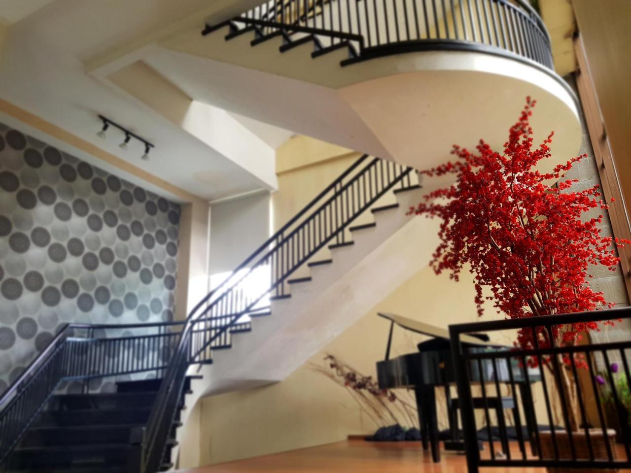 Scarlet Dago Hotel Bandung Extérieur photo