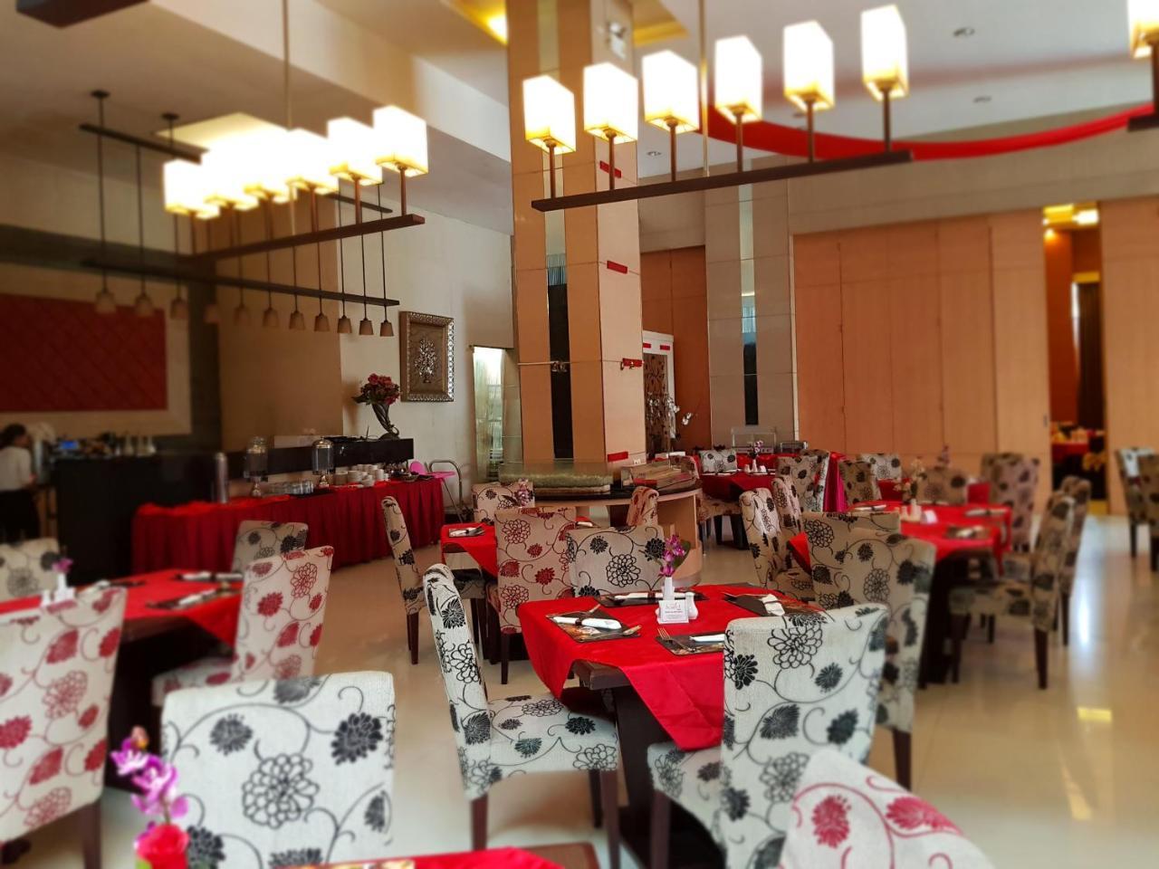 Scarlet Dago Hotel Bandung Extérieur photo