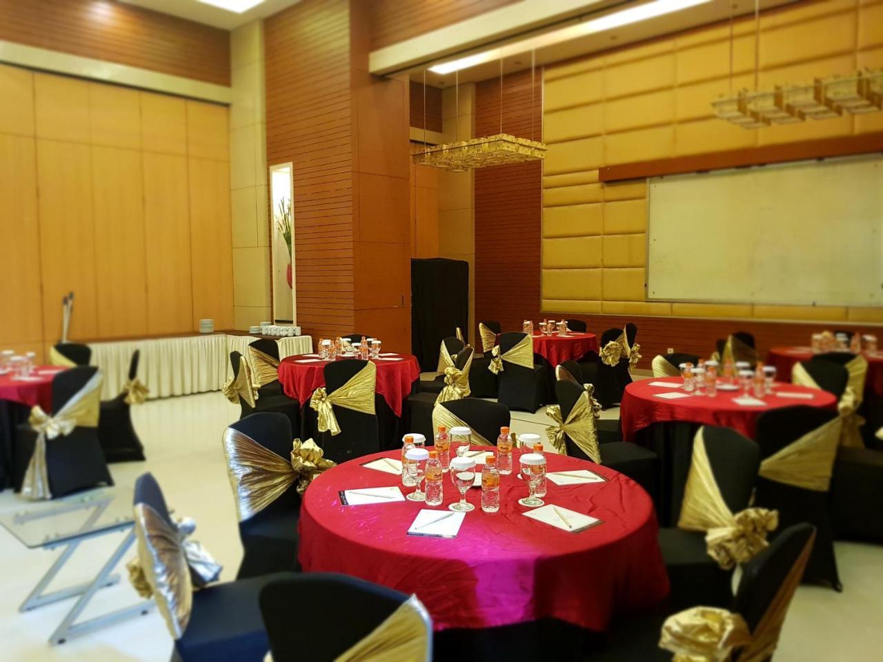 Scarlet Dago Hotel Bandung Extérieur photo
