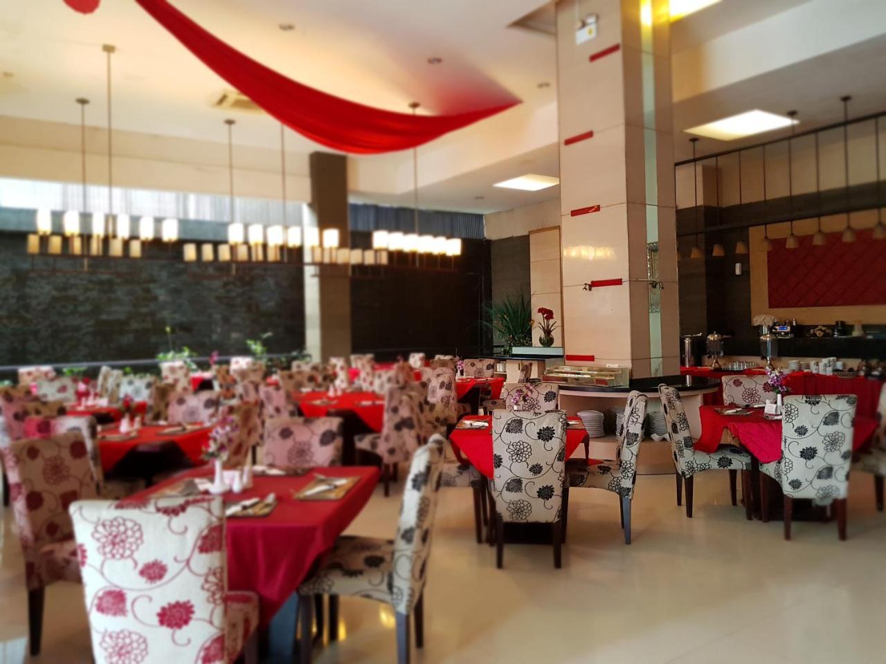 Scarlet Dago Hotel Bandung Extérieur photo