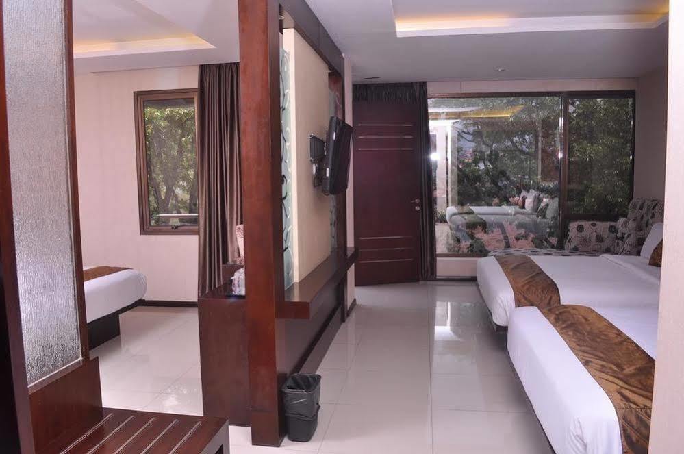 Scarlet Dago Hotel Bandung Extérieur photo