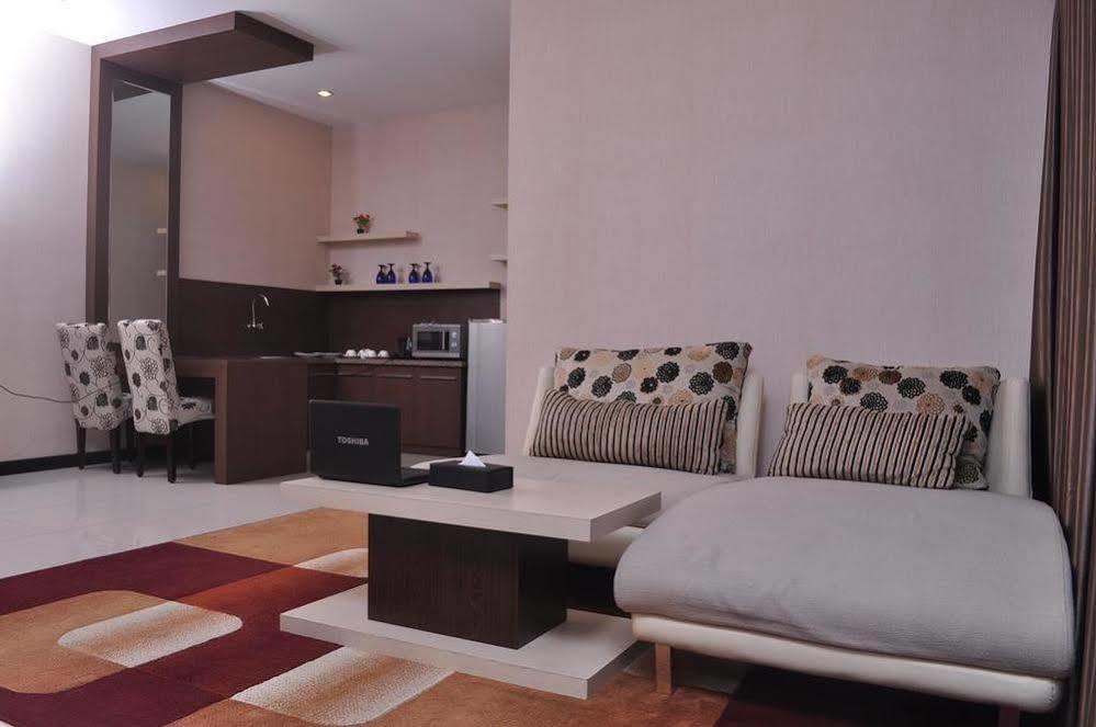 Scarlet Dago Hotel Bandung Extérieur photo